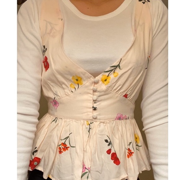 Forever 21 Cute Top - Picture 2 of 3